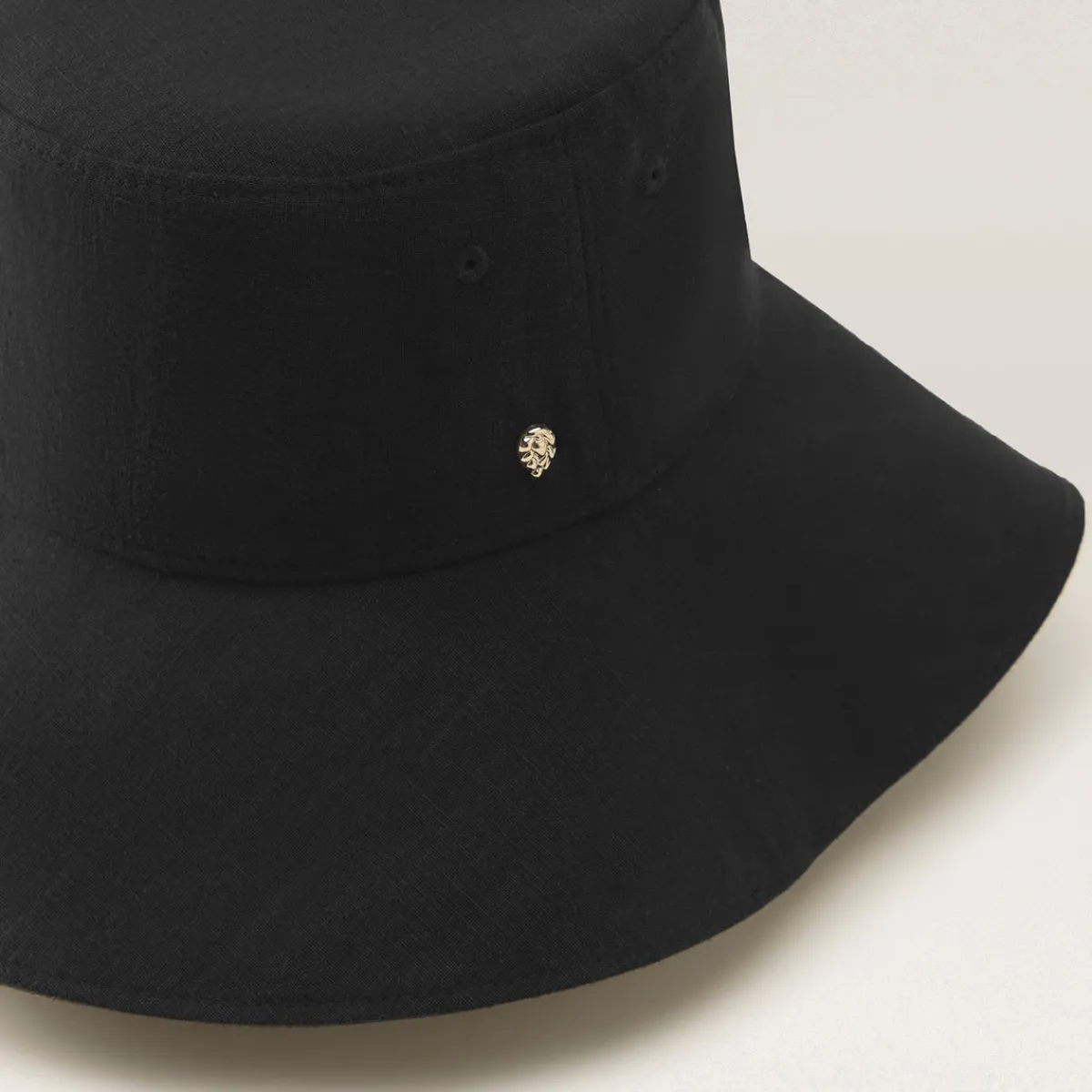 Aria Bucket-Helen Kaminski Clearance