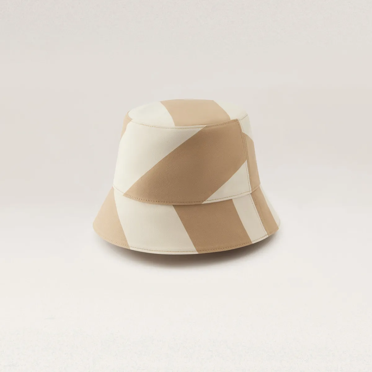Arlo Bucket-Helen Kaminski Fashion