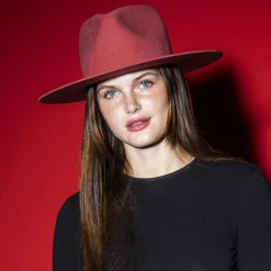 Georgia Fedora-Betmar Hot