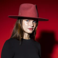 Georgia Fedora-Betmar Hot