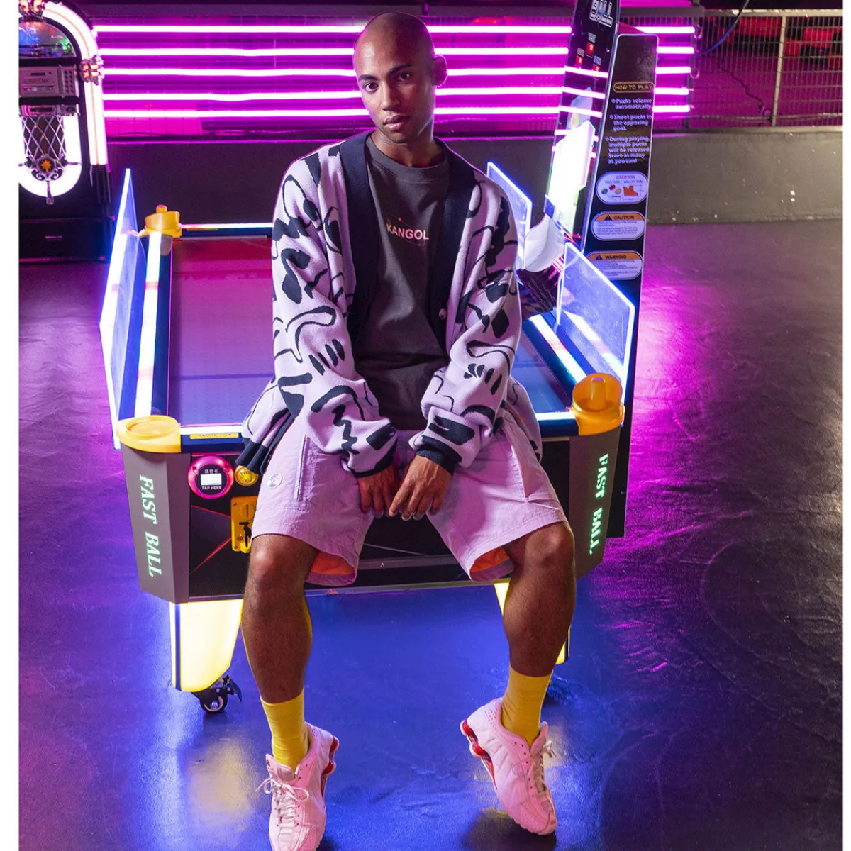 Graffiti Cardigan-Kangol Discount