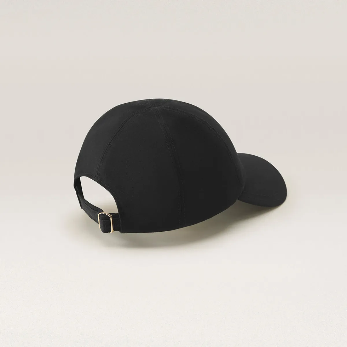 Mae Cap-Helen Kaminski Clearance
